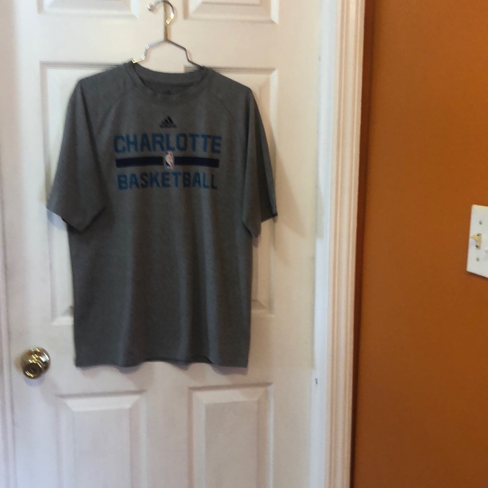 Adidas NBA basquetball  gray t-shirt size S